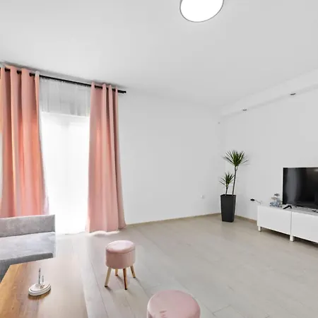Apartman Ivana Apartment *